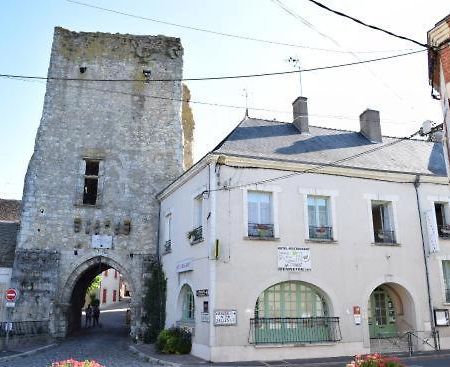 Auberge De La Tour Mennetou-sur-Cher Exterior photo